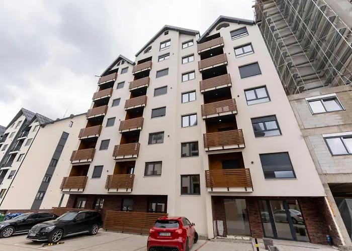 T&ni アパート ズラティボール