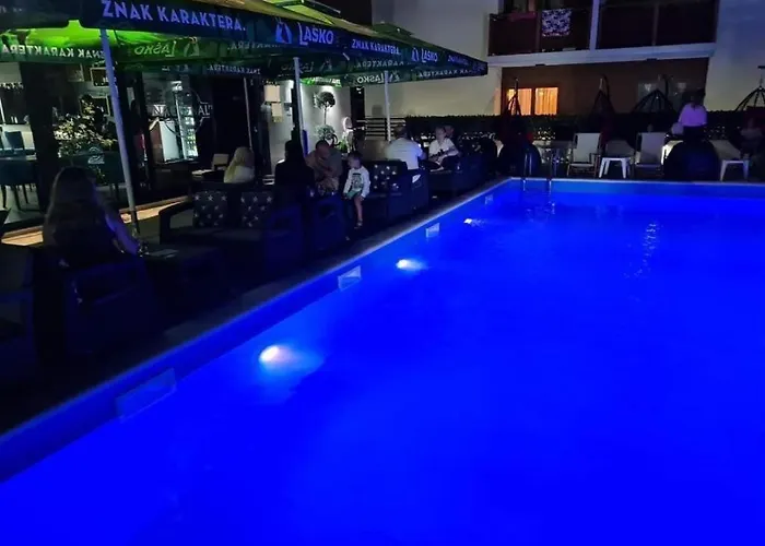 アパート T&ni ズラティボール